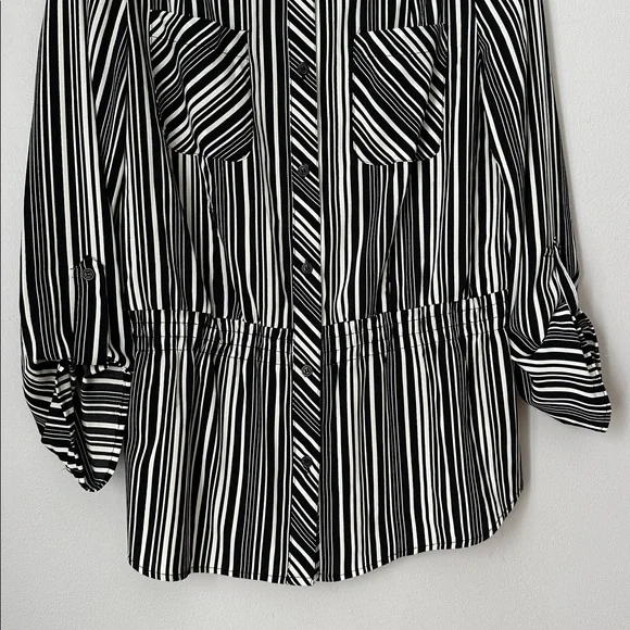 Notations Black and White Striped Women's Top size M - Picture 3 of 7